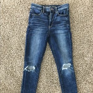 American eagle high rise busted knee skinny jeans